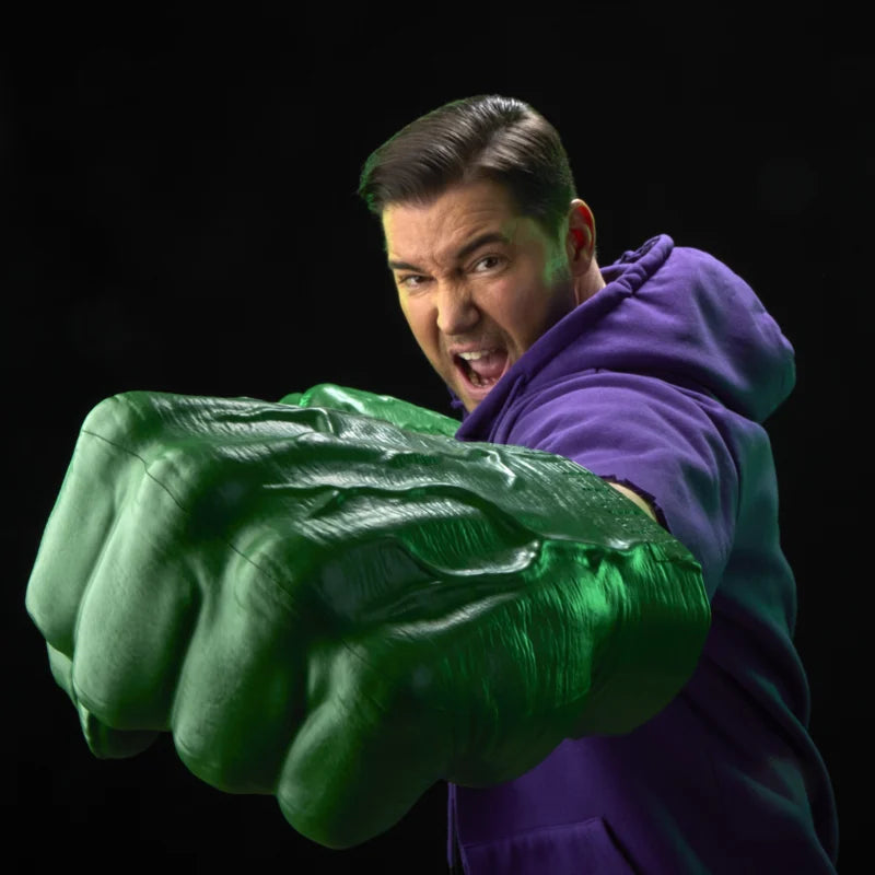G2053 Marvel Legends Series Incredible Hulk Premium Roleplay Fists with Smash 'N Bash