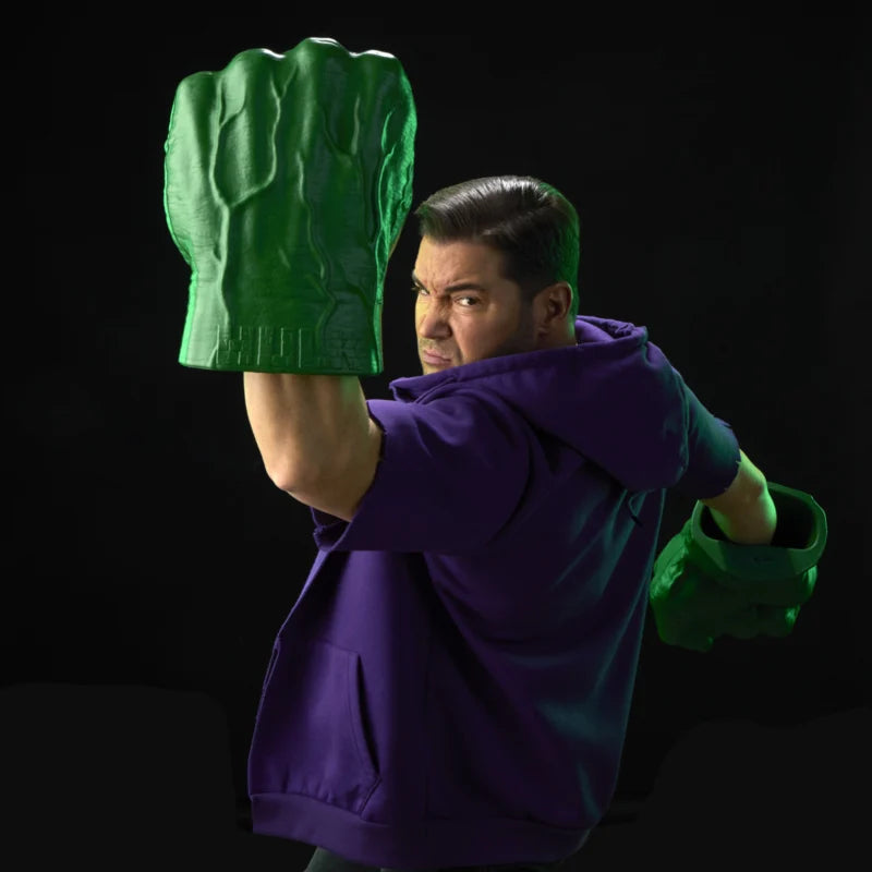 G2053 Marvel Legends Series Incredible Hulk Premium Roleplay Fists with Smash 'N Bash