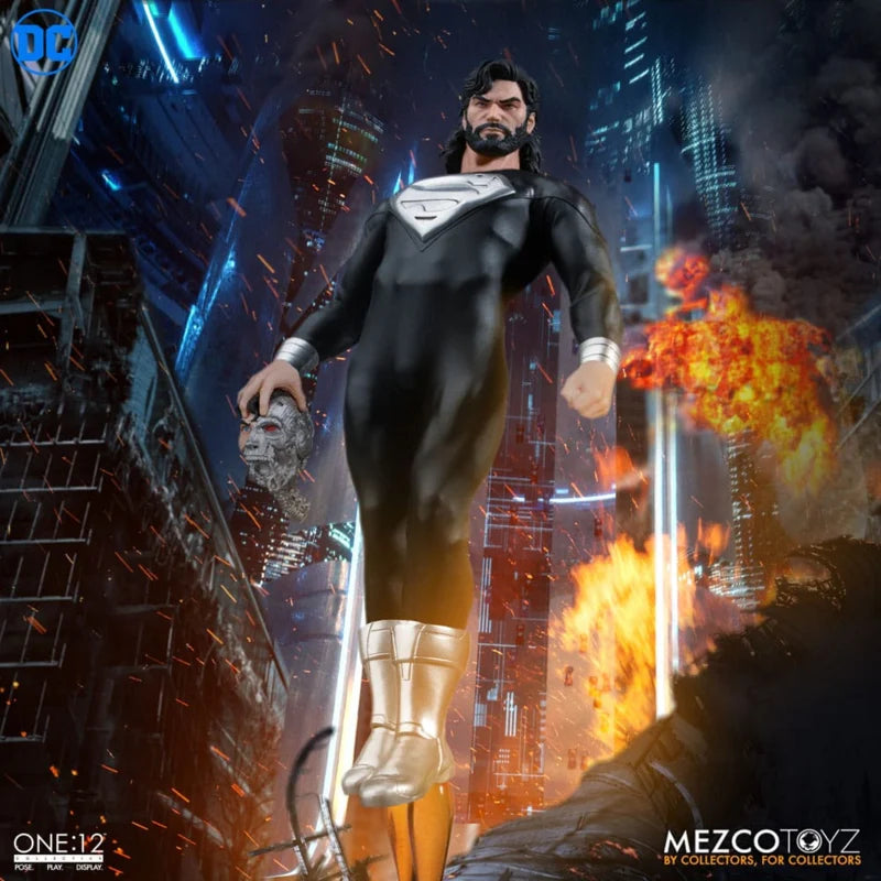 Mezco DC Comics Superman 1/12 (Édition Costume de récupération)