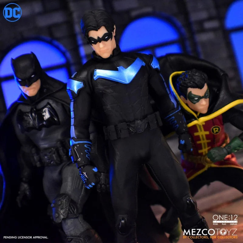 Figura Mezco One 12 Collective 1/12 DC Comics Nightwing