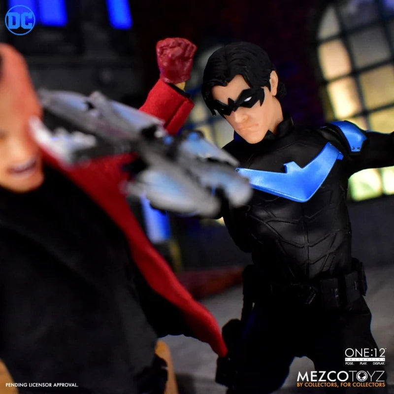 Figura Mezco One 12 Collective 1/12 DC Comics Nightwing