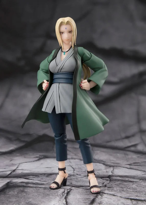 S.H. Figuarts Naruto Tsunade The legendary Medical Ninja